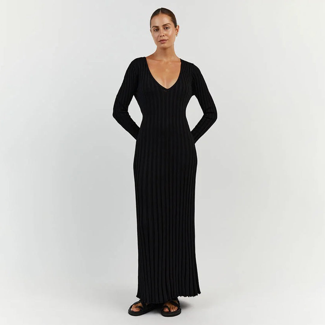 ABIGAIL luchtige gebreide maxi zomerjurk van ademend, zacht materiaal met comfortabele pasvorm en elegant design.