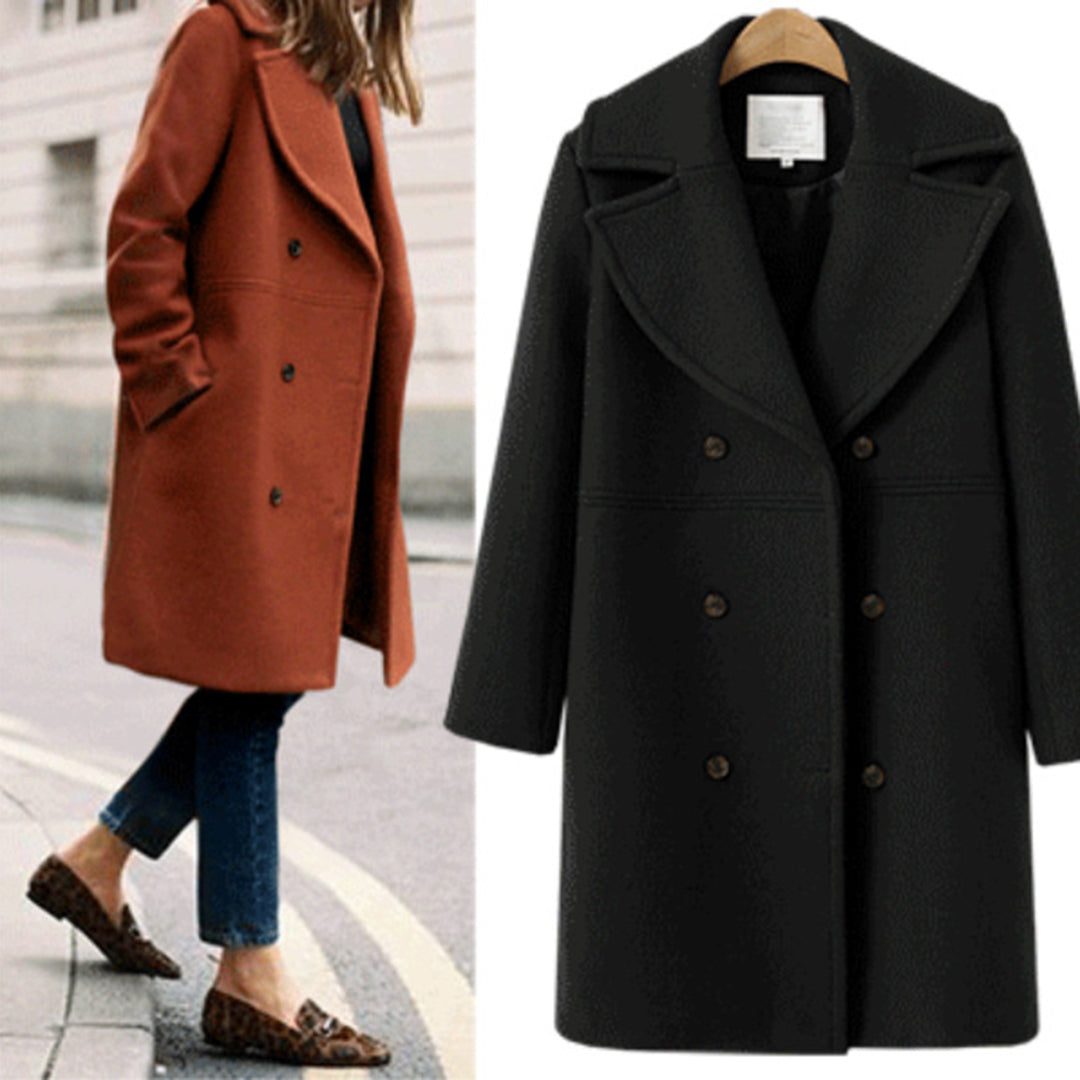 Lichte zomerjas voor vrouwen in een elegante snit, ideaal voor frisse zomerdagen en stijlvolle outfits.