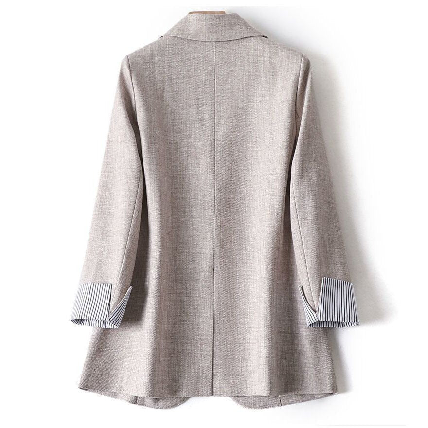 Karlijn - Casual dames blazer met een relaxte pasvorm en veelzijdige stijl, ideaal voor dagelijks gebruik of een informele werkoutfit.