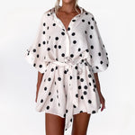 Korte mouw geborduurde blouse set met ceintuur van lichte, ademende stof met elegante pasvorm en verfijnde details.