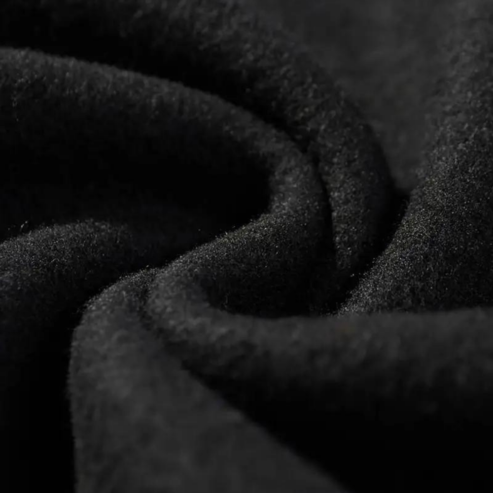 Micha zomerse herenhoodie met hartjesprint – lichtgewicht, ademend materiaal met comfortabele pasvorm en speelse print voor een casual, modieuze look.