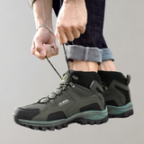 Valdemar comfortabele zomerse wandelschoenen voor mannen van ademend, waterafstotend materiaal met stevige zool en ondersteunende pasvorm.