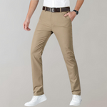 Konrad slimme casual chino voor heren – slanke pasvorm met lichtgewicht katoenmix voor een verzorgde en comfortabele look