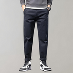 Mads comfortabele heren chino – zachte, ademende stof met moderne slim fit pasvorm, perfect voor casual en zakelijke looks
