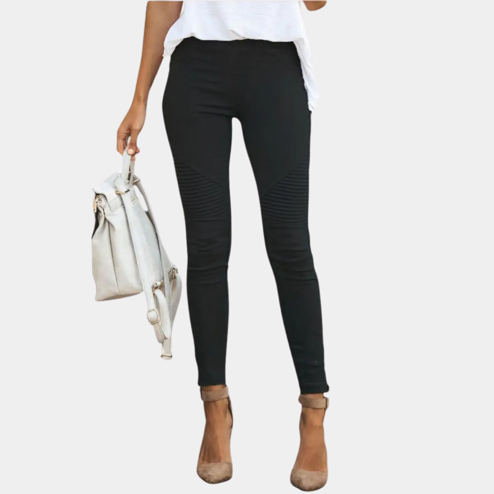 Camille stijlvolle damesjeggings voor de zomer van stretchbare, ademende stof met flatterende pasvorm en modern, casual design.