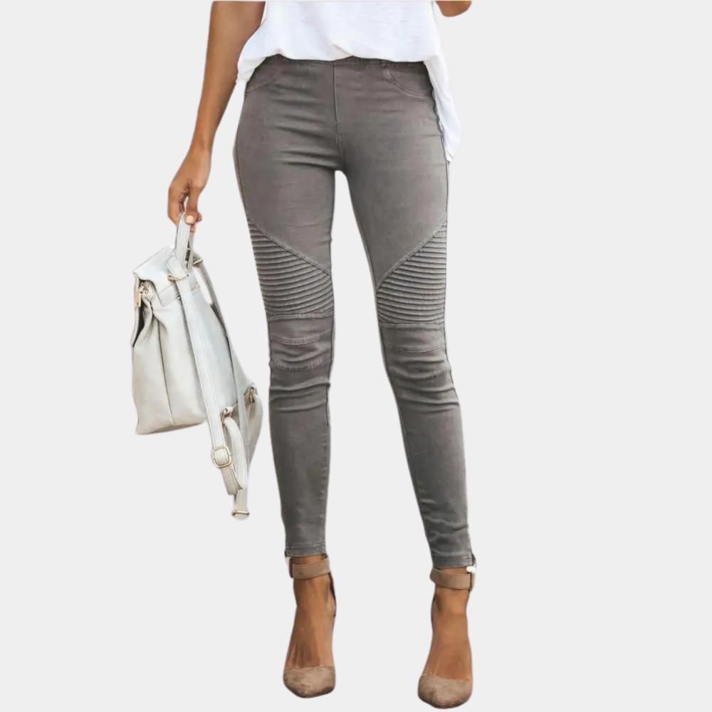 Camille stijlvolle damesjeggings voor de zomer van stretchbare, ademende stof met flatterende pasvorm en modern, casual design.