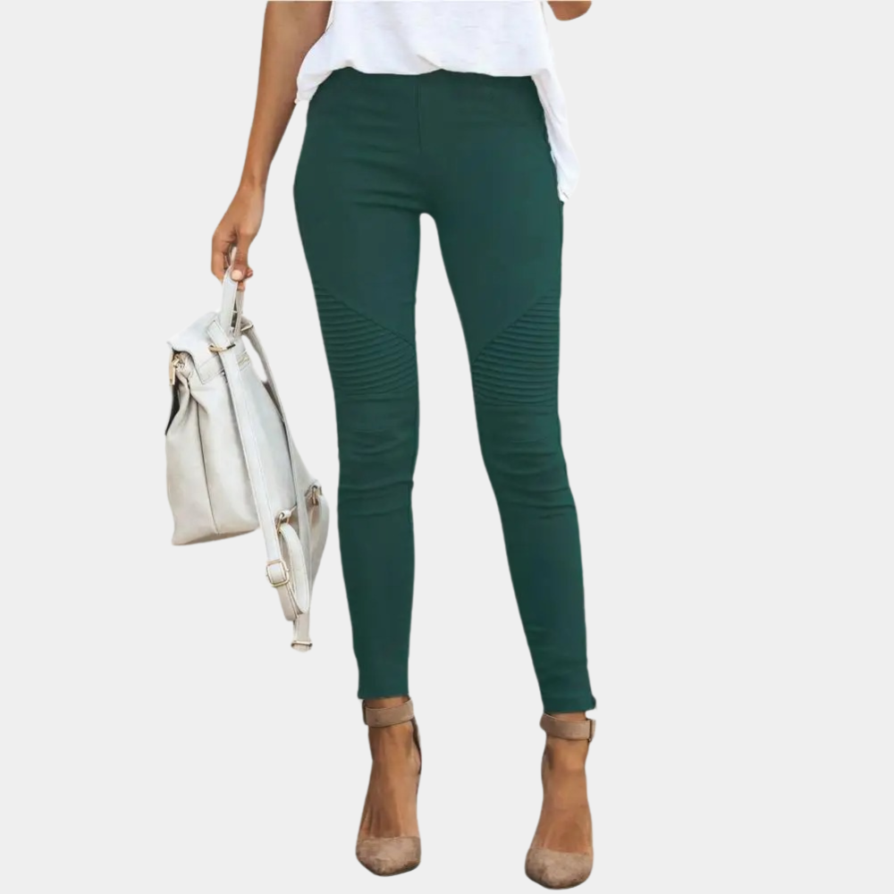 Camille stijlvolle damesjeggings voor de zomer van stretchbare, ademende stof met flatterende pasvorm en modern, casual design.