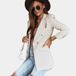 Antonella – Eenvoudige Damesblazer – Tijdloos en Elegant Design – Perfect voor Kantoor, Feest of Casual Chic – Comfortabele Pasvorm met Klassieke Kraag – Ideaal voor een Verfijnde Look in Elk Seizoen.
