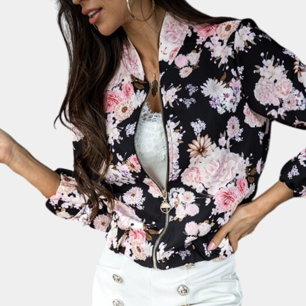 Ella – Stijlvolle zomerjas voor vrouwen – Lichte en elegante jas, ideaal voor de overgangsperiode, biedt een verfijnde uitstraling en comfort voor elke zomerse gelegenheid. Perfect te combineren met je casual of geklede outfits.