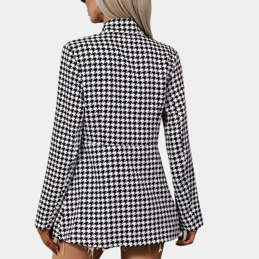 Arina – Elegante Blazer voor Dames – Tijdloos Design met Moderne Touch – Perfect voor Zakelijke Meetings of Stijlvolle Uitjes – Flatterende Pasvorm en Hoogwaardige Stof voor Comfort en Klasse – Onmisbaar in elke Garderobe.