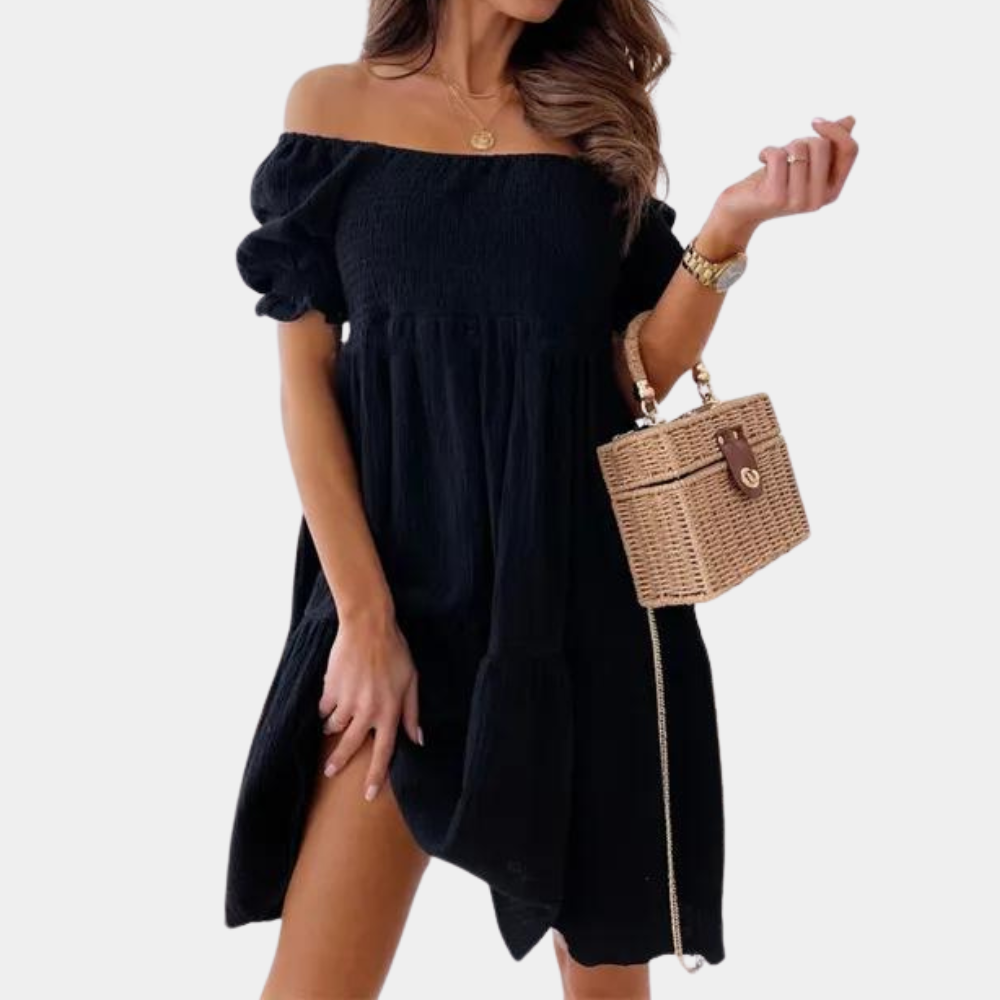 Casual off shoulder zomerjurk voor dames van lichte, ademende stof met relaxte pasvorm en trendy schoudervrij design.