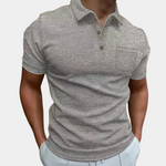 Ademend poloshirt voor heren – Stijlvol en comfortabel poloshirt met ademende stof, ideaal voor casual uitjes, sportieve activiteiten of warme dagen. Het zorgt voor een frisse, luchtige ervaring, terwijl het de klassieke look van een poloshirt behoudt.








