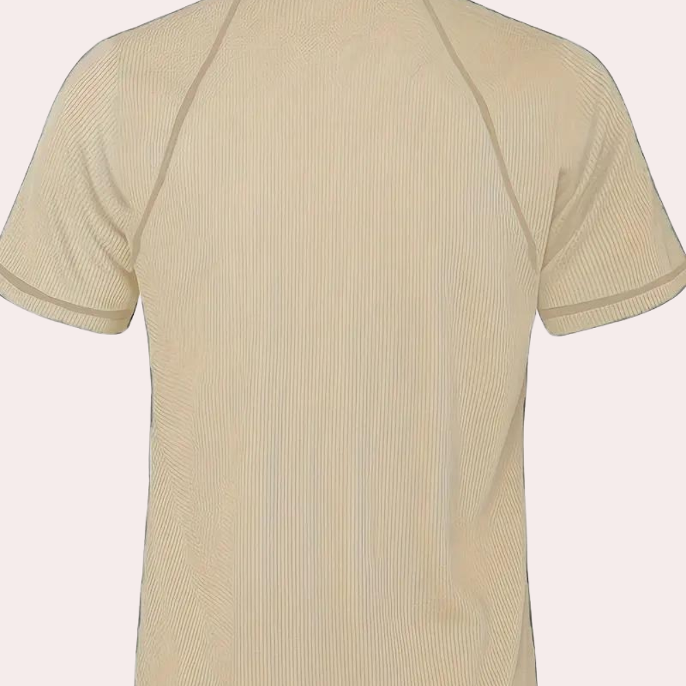 Ademend heren t-shirt met korte mouwen – Lichtgewicht en comfortabel t-shirt voor heren, ontworpen om luchtcirculatie te bevorderen en te zorgen voor een koele, droge ervaring tijdens warme dagen of sportieve activiteiten. Perfect voor casual en actieve gelegenheden.