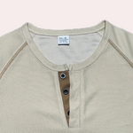 Ademend heren t-shirt met korte mouwen – Lichtgewicht en comfortabel t-shirt voor heren, ontworpen om luchtcirculatie te bevorderen en te zorgen voor een koele, droge ervaring tijdens warme dagen of sportieve activiteiten. Perfect voor casual en actieve gelegenheden.