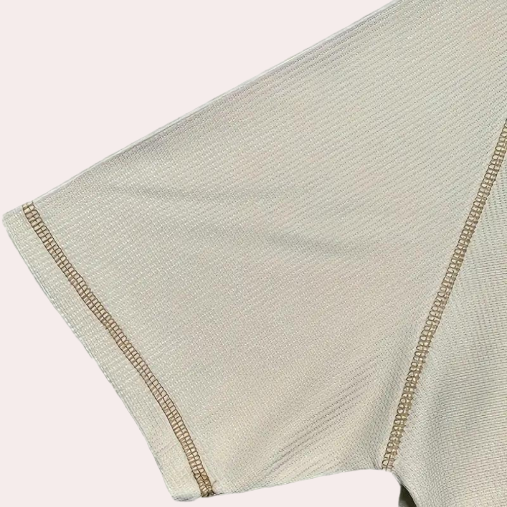 Ademend heren t-shirt met korte mouwen – Lichtgewicht en comfortabel t-shirt voor heren, ontworpen om luchtcirculatie te bevorderen en te zorgen voor een koele, droge ervaring tijdens warme dagen of sportieve activiteiten. Perfect voor casual en actieve gelegenheden.