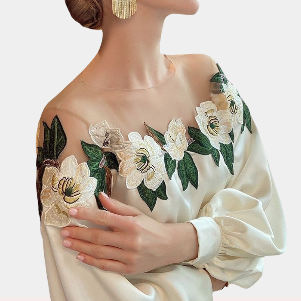 Elegante gebloemde damesblouse – Vrouwelijk en luchtig ontwerp met bloemenprint, perfect voor lente- en zomerdagen of een chique daglook.