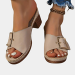 Casual zomersandalen voor dames met verstelbare bandjes en lichtgewicht zool.