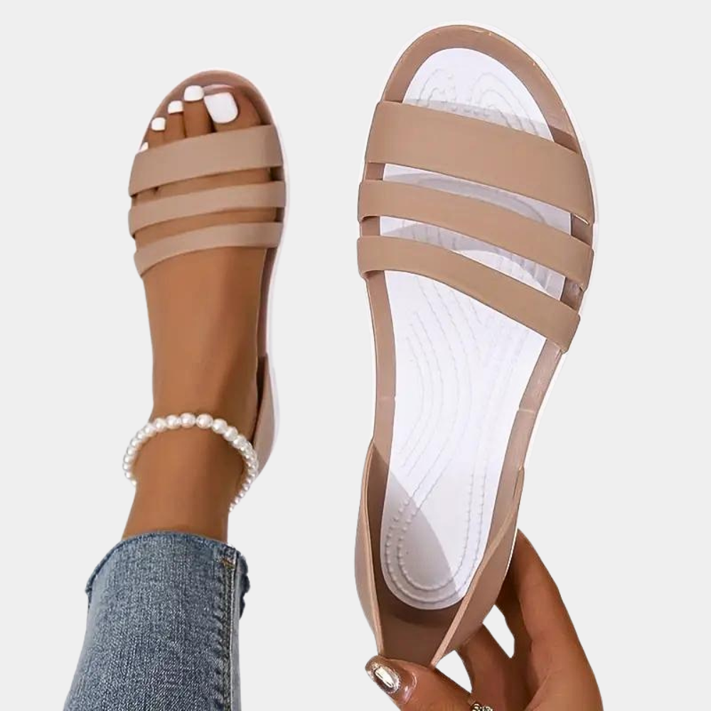 Casual slip-on zomersandalen voor dames met comfortabele zool en open teen.