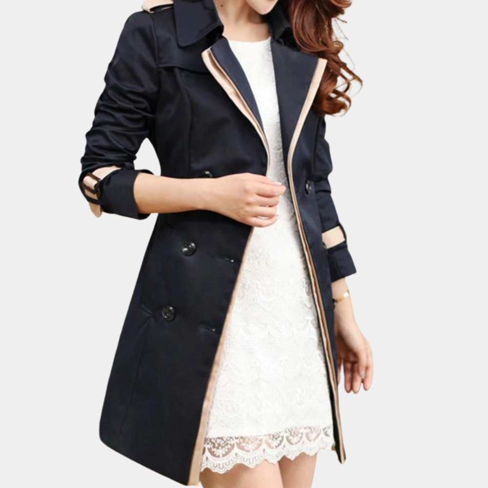 Elegante zomer trenchcoat voor dames, lichtgewicht en stijlvol met knoopsluiting en tailleceintuur, perfect voor een chique zomerse look.