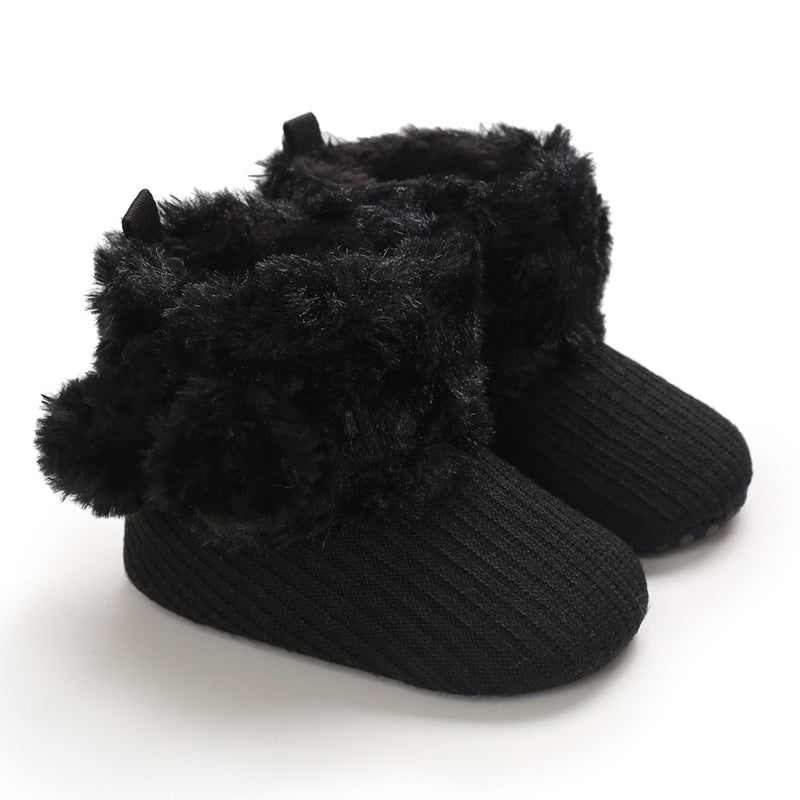 CozyGirls kleine anti-slip winterlaarzen voor meisjes – warme, comfortabele en veilige laarzen voor dagelijks gebruik tijdens koude dagen.