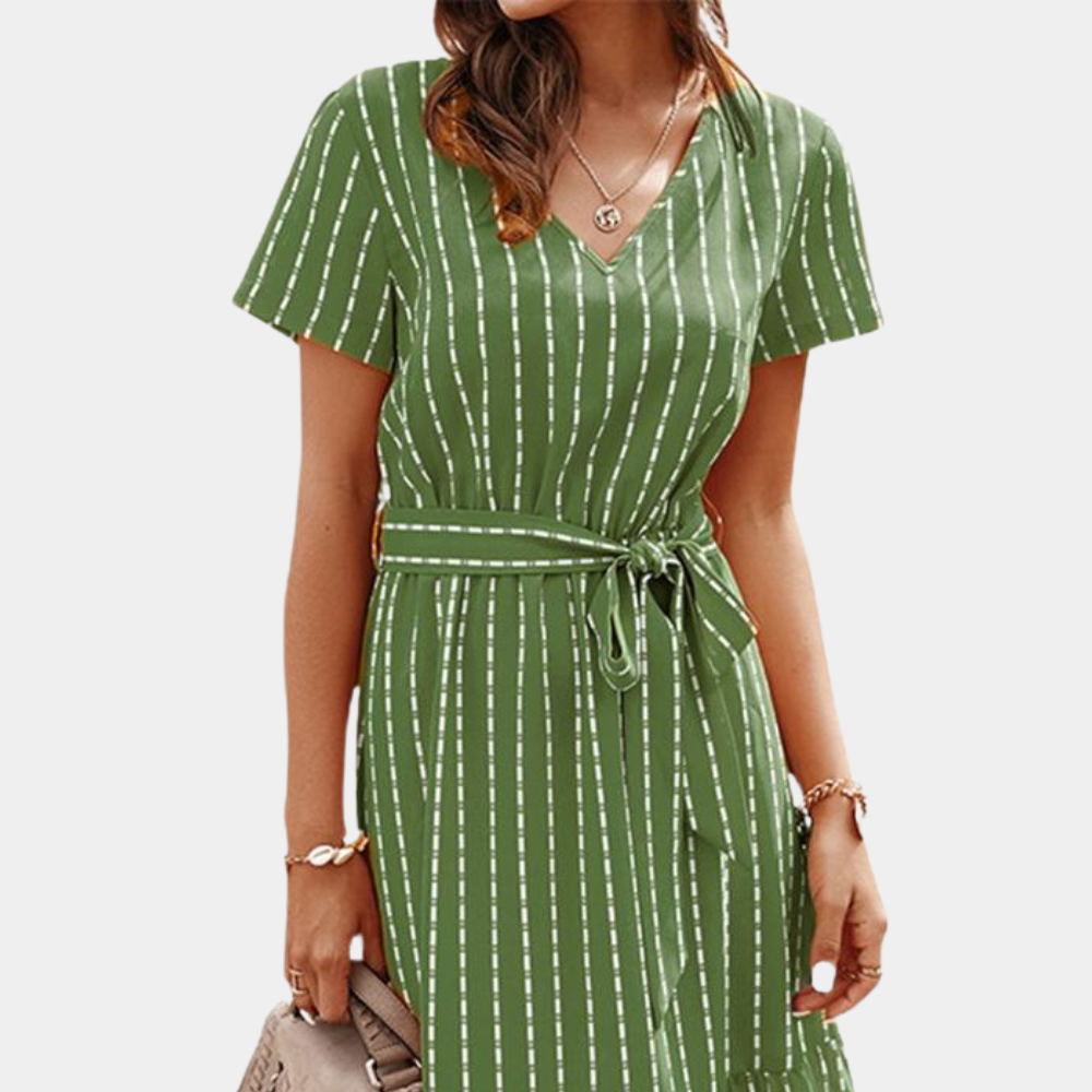 Bohemian zomer midi-jurk voor dames van zachte, luchtige stof met losse pasvorm en speels, etnisch geïnspireerd design.