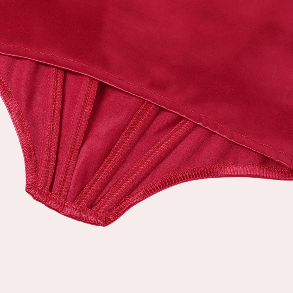 Elegante off‑shoulder zomertop voor dames met luchtige, schoudervrije halslijn en lichtgewicht stof; vrouwelijke, verkoelende must‑have voor stijlvolle zomerlooks.