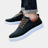 Stijlvolle zomerse herenschoenen van ademend, lichtgewicht materiaal met comfortabele pasvorm en modern, elegant design.