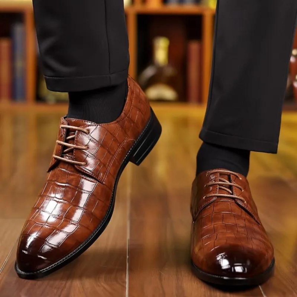 Modieuze en trendy herenschoenen voor de zomer van ademend, lichtgewicht materiaal met comfortabele pasvorm en eigentijds design.
