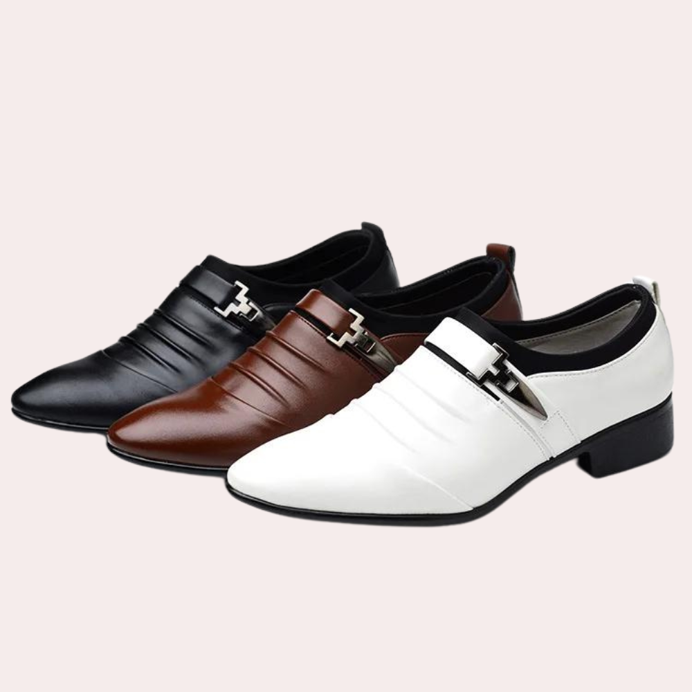 Klassieke business casual herenschoenen voor de zomer van ademend leer met comfortabele pasvorm en tijdloos, verfijnd design.