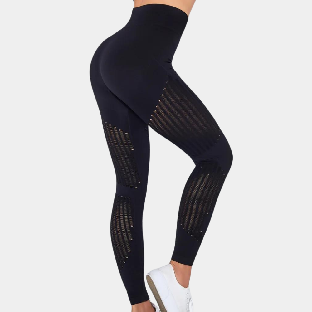 Comfortabele zomerlegging voor dames van lichte, ademende stretchstof met flatterende pasvorm en sportieve, casual look.