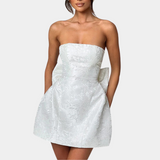Strapless Mini Jurk met Strikdetail en Flowy Pasvorm