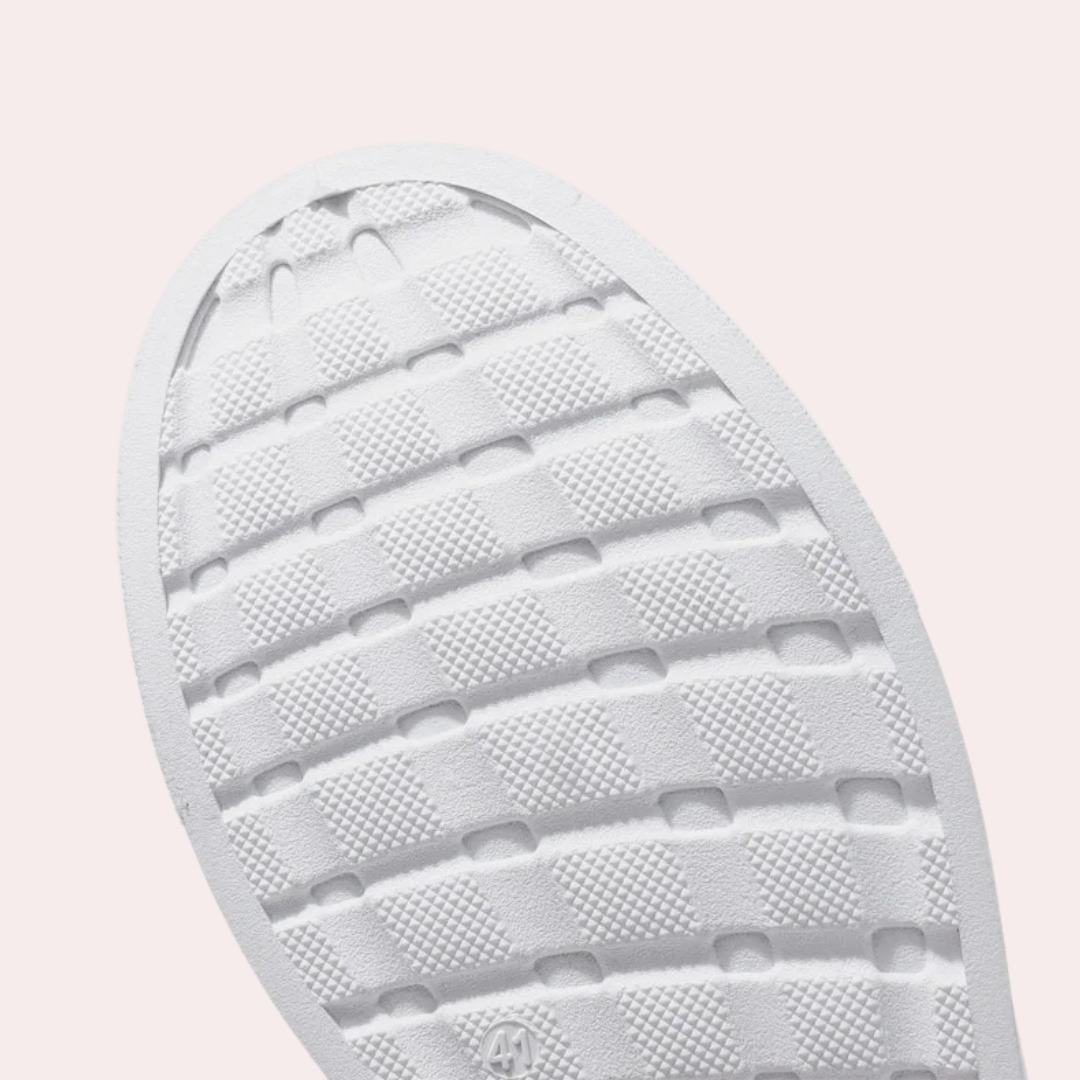 Arno stijlvolle en robuuste herenschoenen voor de zomer van ademend materiaal met stevige zool en comfortabele, moderne pasvorm.