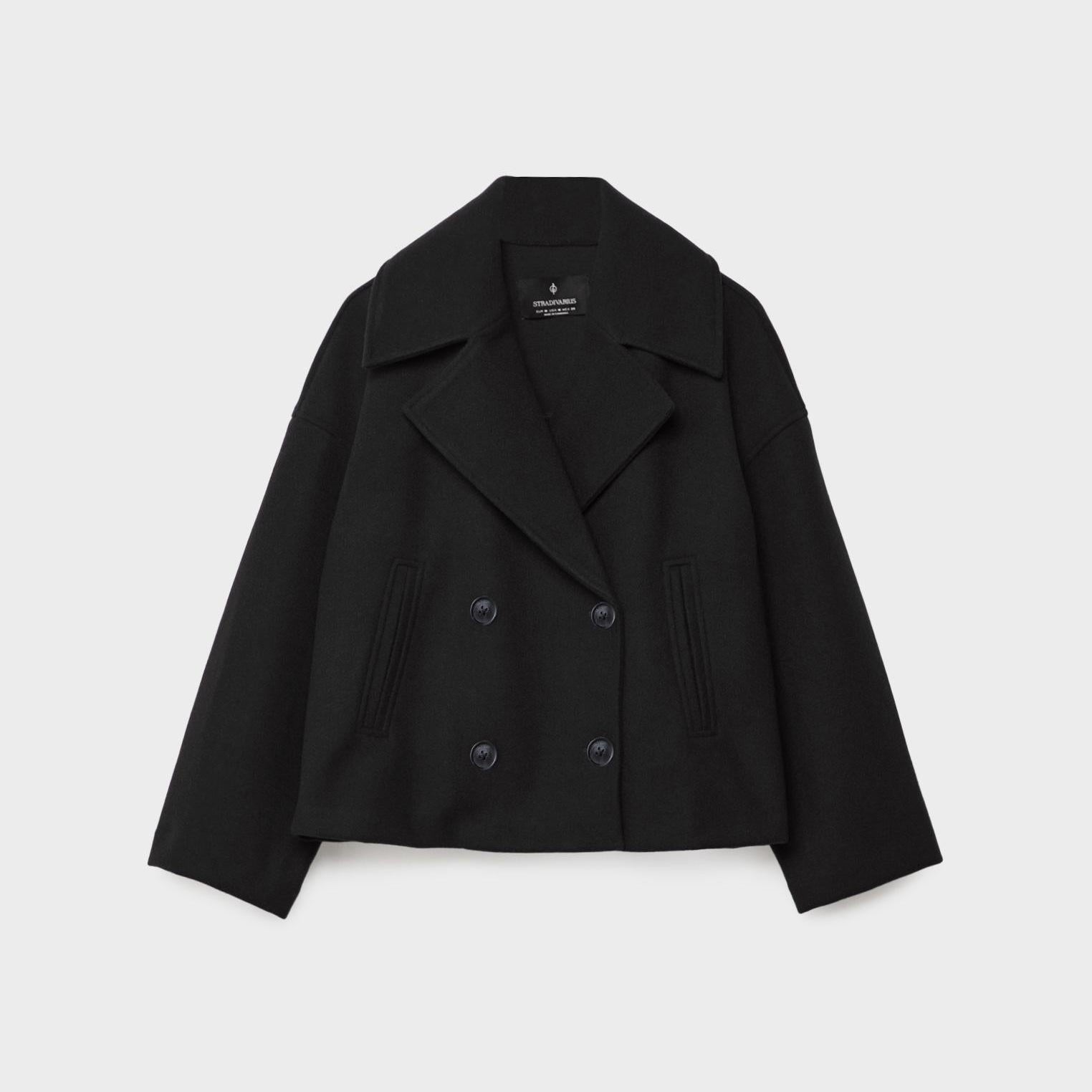 Elara chique korte jas voor dames – stijlvolle jas met dubbele rij knoopsluiting, hoogwaardige stof en comfortabele pasvorm, perfect voor werk of speciale gelegenheden.