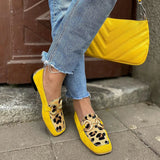 Dames Loafers met Luipaardprint en Strikdetail