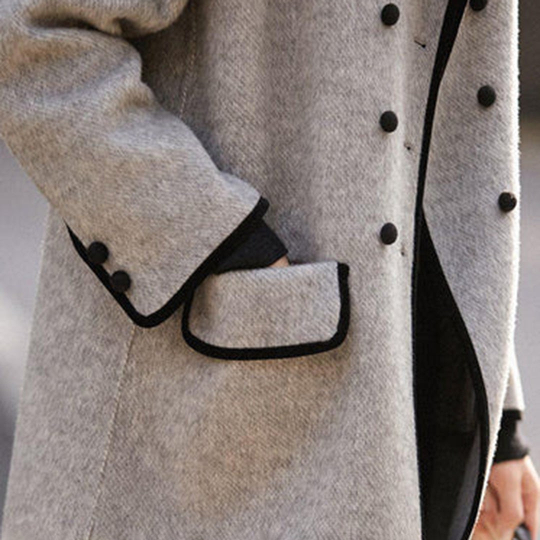 LOUISE elegante zomerjas voor vrouwen, lichtgewicht met een vrouwelijke snit en stijlvolle details, ideaal voor de warmere maanden.