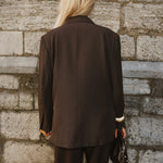 Lou blazer – stijlvolle en comfortabele blazer met moderne snit, hoogwaardige stof en elegante uitstraling voor zowel casual als formele looks.