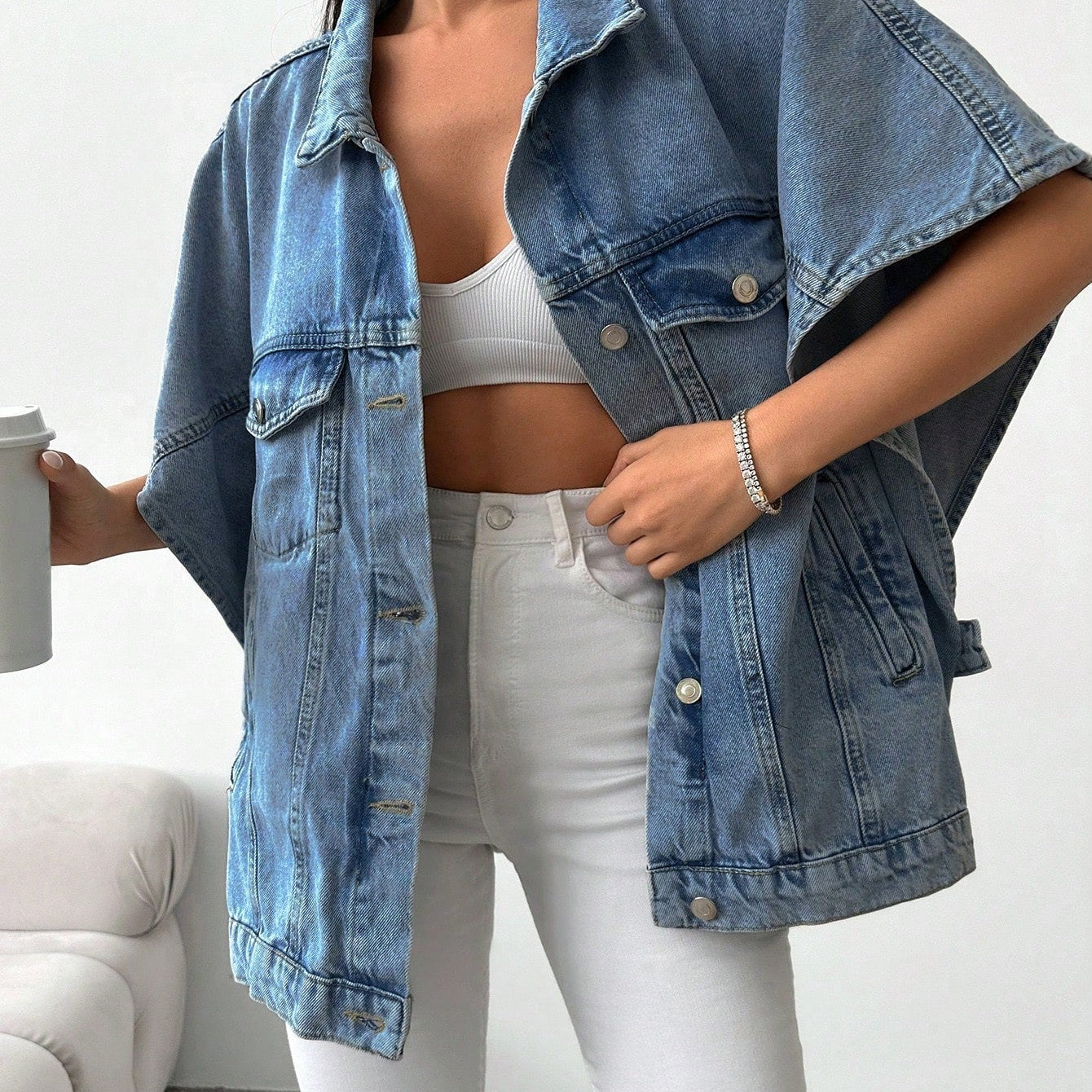 Oversized Denim Blouse met Korte Mouwen en Stoere Look