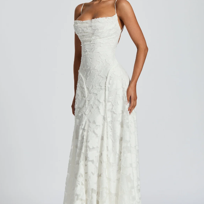 Strapless Maxi Jurk met Kant en Open Rug
