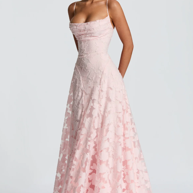 Strapless Maxi Jurk met Kant en Open Rug
