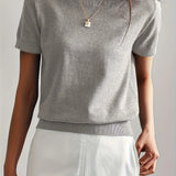 Casual dames T-shirt met korte mouwen, perfect voor de lente en dagelijkse outfits.