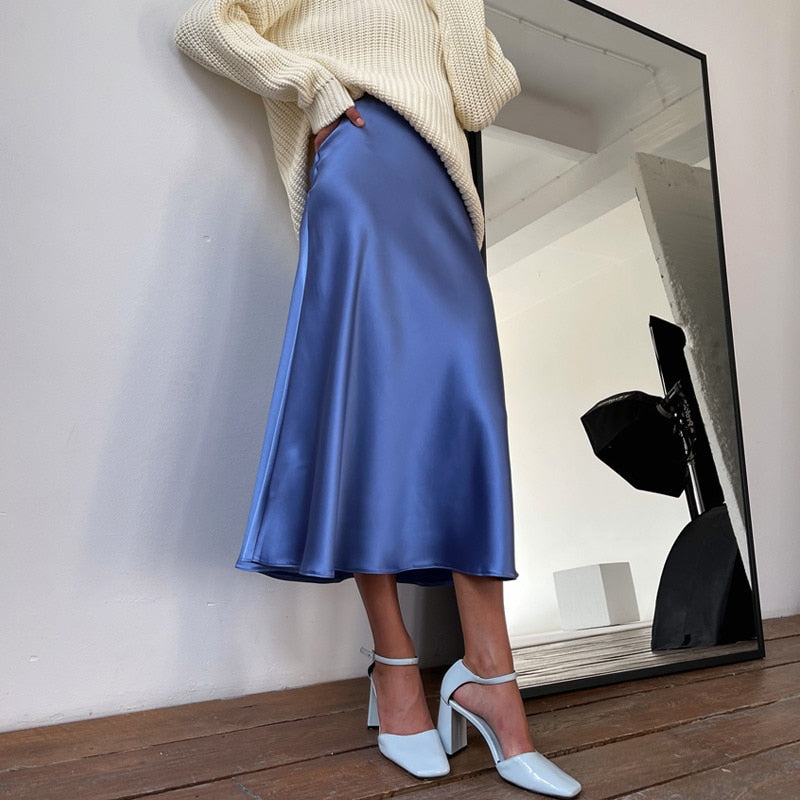 Satijnen midi rok voor dames – elegante en vloeiende satijnen rok, ideaal voor een chique en verfijnde uitstraling in zowel casual als formele gelegenheden.