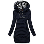 Lillian lange hoodie jurk Heartbeat voor dames in diverse kleuren – zachte stof, comfortabele pasvorm en casual, trendy stijl.