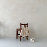 LittleStyle trendy unisex kinderjas, gemaakt van duurzame en comfortabele stof – perfecte pasvorm voor dagelijks gebruik en alle seizoenen.