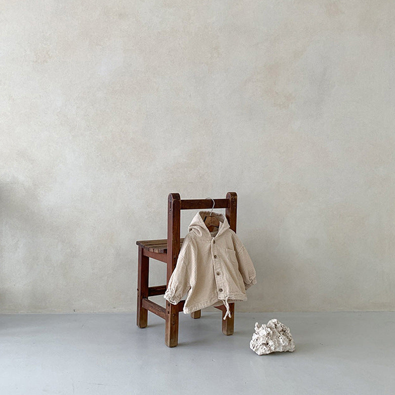 LittleStyle trendy unisex kinderjas, gemaakt van duurzame en comfortabele stof – perfecte pasvorm voor dagelijks gebruik en alle seizoenen.