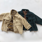 LittleCord corduroy jasje voor kinderen – zacht, trendy en comfortabel ontwerp dat warmte en stijl combineert voor elke gelegenheid.