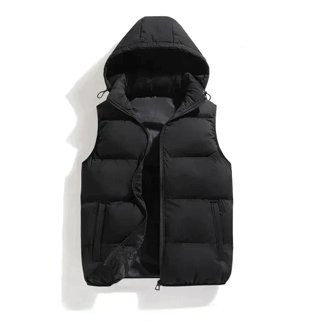 Heren bodywarmer met capuchon en voering in diverse kleuren – warme isolatie, waterafstotend materiaal en comfortabele pasvorm voor koude dagen.