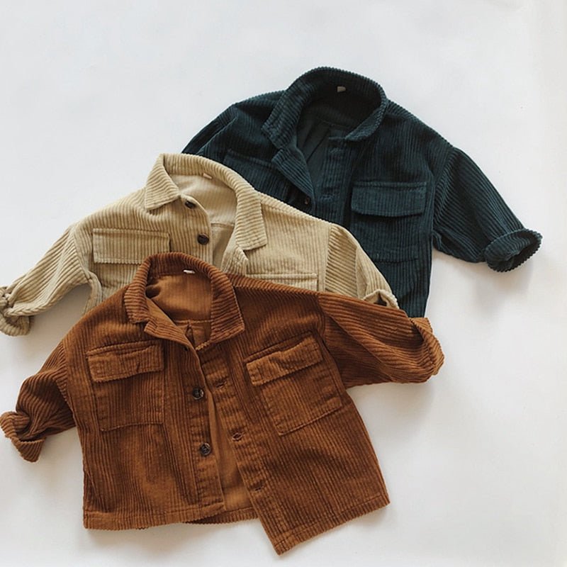 LittleCord corduroy jasje voor kinderen – zacht, trendy en comfortabel ontwerp dat warmte en stijl combineert voor elke gelegenheid.