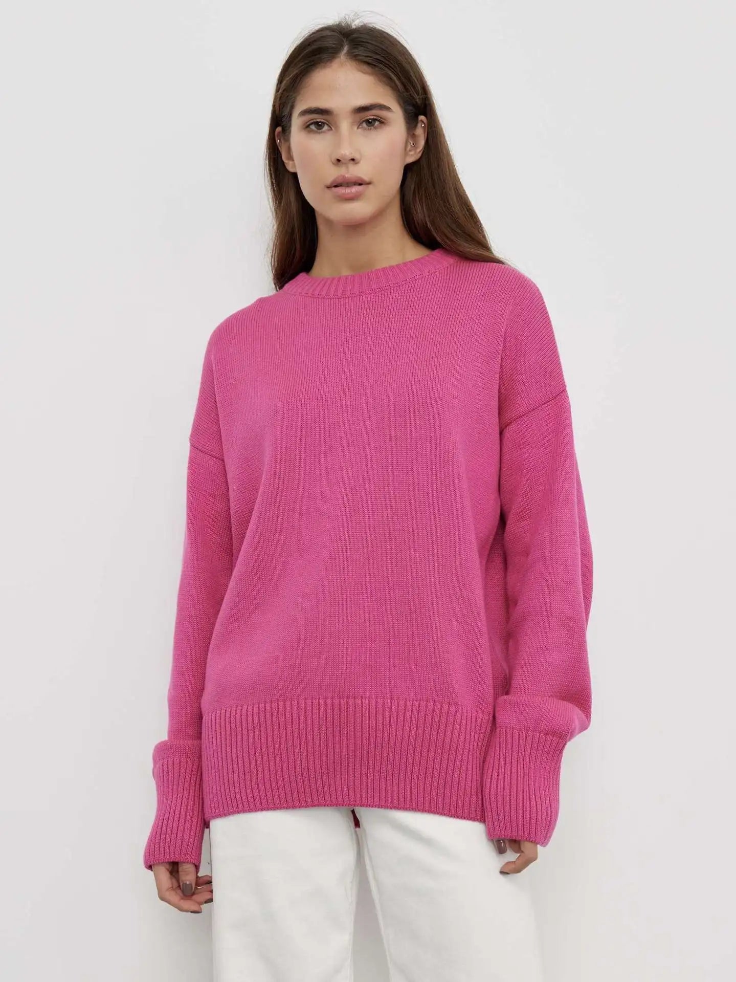 Basic damestrui van kasjmier in een effen kleur, met een tijdloos ontwerp en comfortabele pasvorm – perfect voor een elegante en warme look.