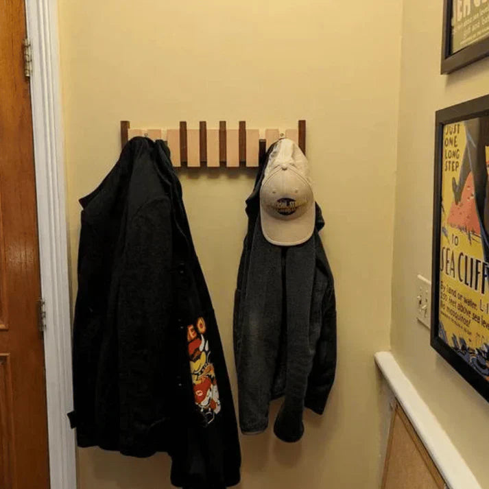 WoodEase houten kapstok voor de hal – stijlvol en duurzaam ontwerp voor het netjes ophangen van jassen, tassen en accessoires in huis.