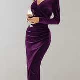 Chaveli - Fluwelen bodycon wikkeljurk met lange mouwen en V-hals, voor een elegante en vrouwelijke uitstraling.